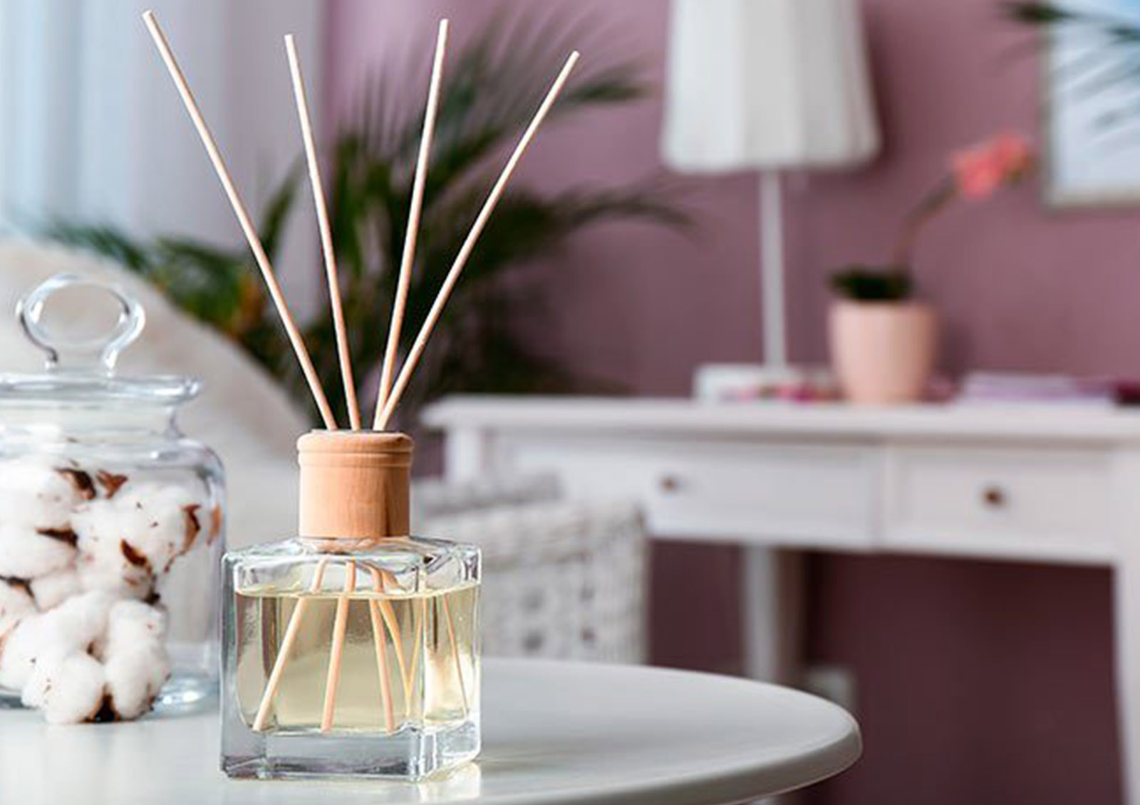 Zapomeňte na osvěžovače vzduchu: 3 jednoduché ingredience na sklenici vody a váš domov bude vonět jako zahrada.