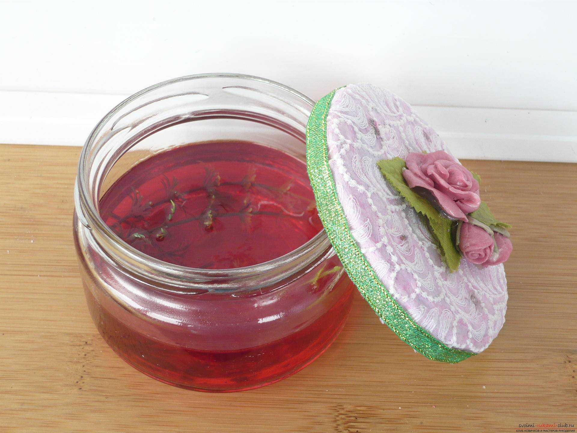 Zapomeňte na osvěžovače vzduchu: 7 kapek ve sklenici vody a váš domov bude vonět jako zahrada.