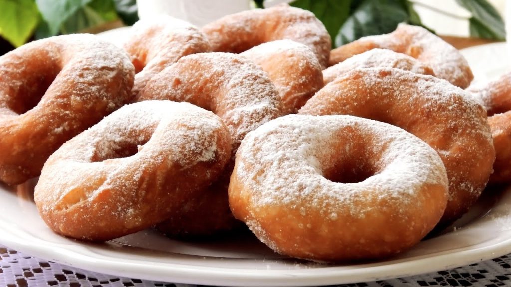 Jak připravit lehké pečivo bez ztráty chuti: recept na jablečné lívance Maxresdefault 49 1024x576